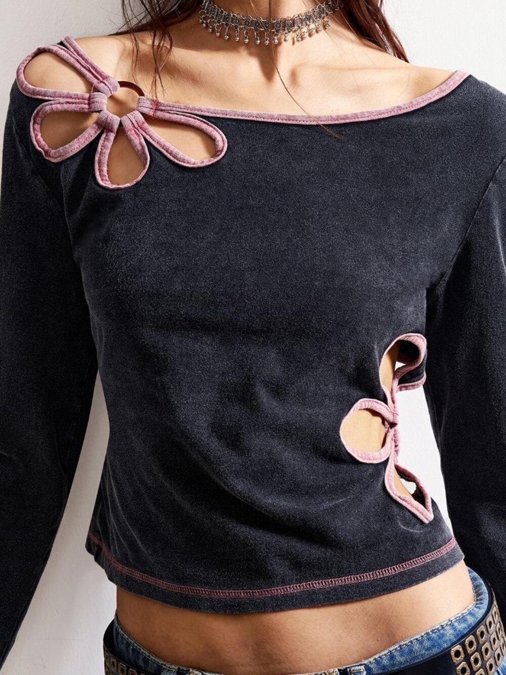 Black Casual Women's Regular Fit Long Sleeve Scoop Neck Cropped Top